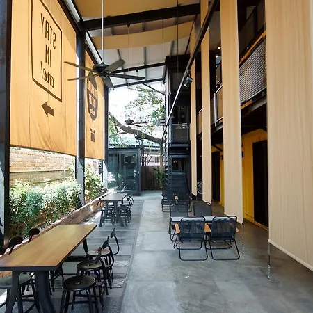 Container Hotel-3