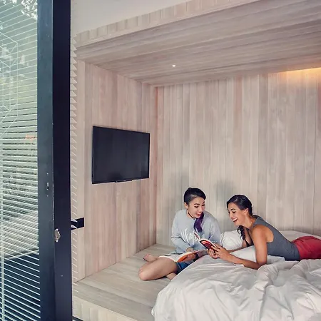 Container Hotel-2